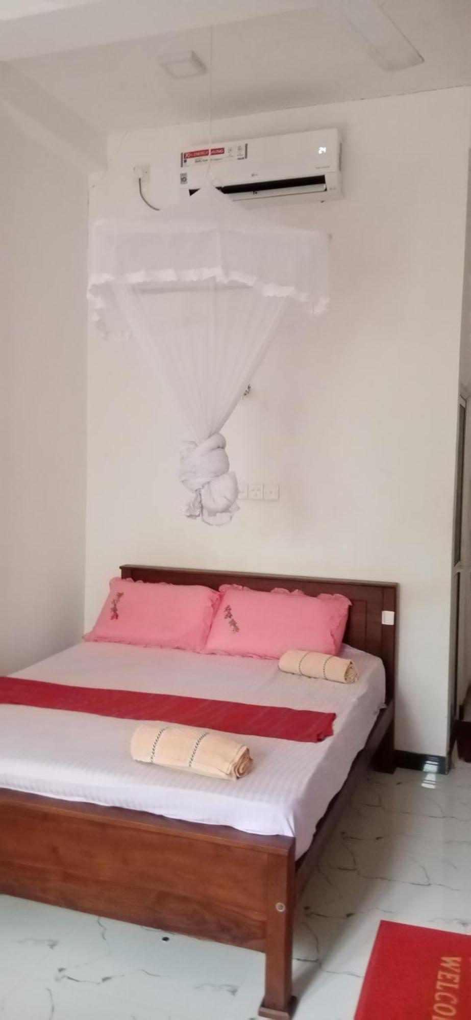Green Jade Inn Мирисса Экстерьер фото