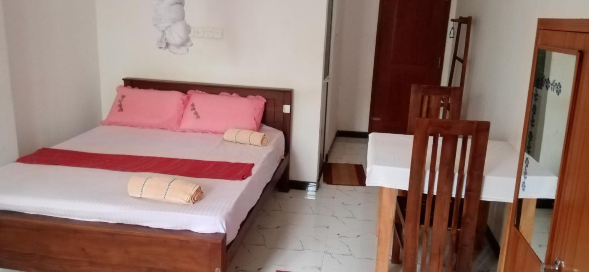 Green Jade Inn Мирисса Экстерьер фото
